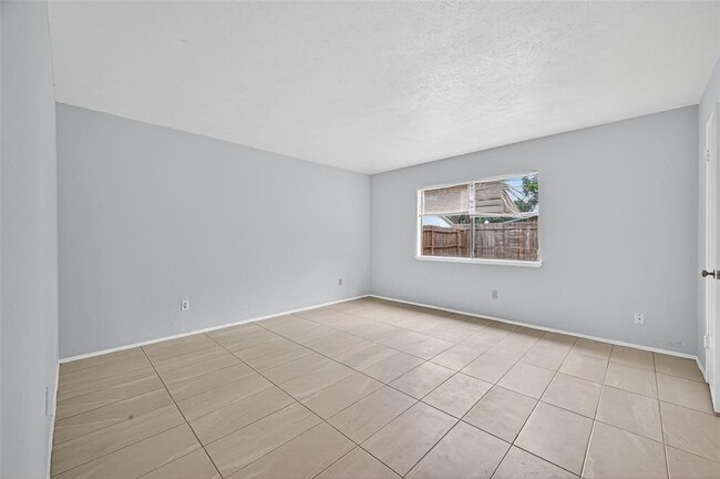 Building Photo - 15815 Ironside Creek Dr