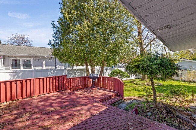 Building Photo - 130 Brooklawn Dr