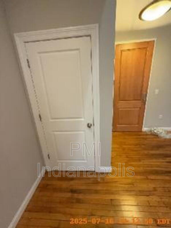 Building Photo - 141 S Meridian St
