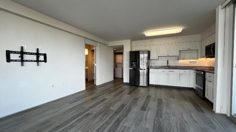 Building Photo - 801 South St