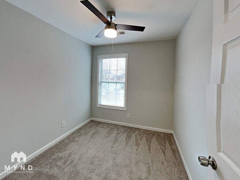 Building Photo - 480 Rockwell St SW