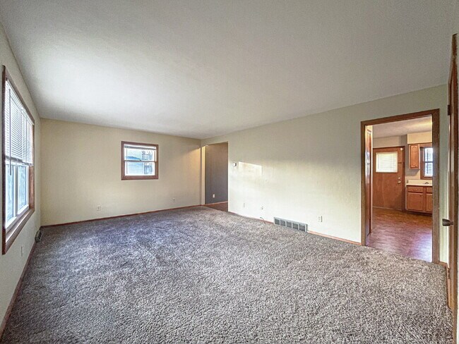 Building Photo - 666 Illinois Ave