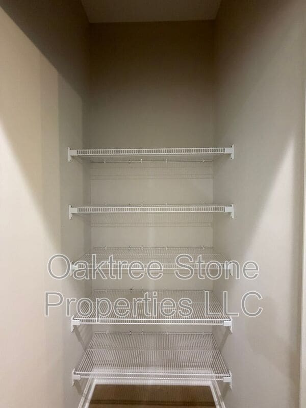 Building Photo - 1973 Hollywood Rd