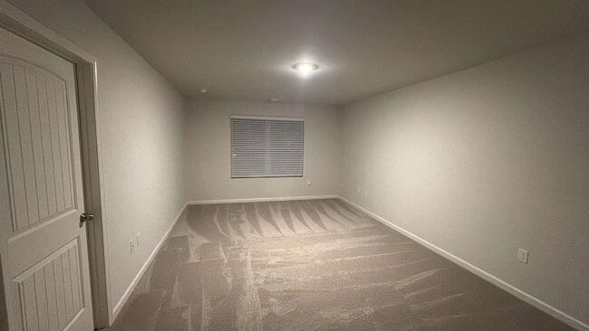 Building Photo - 2213 Blue Monarch Dr