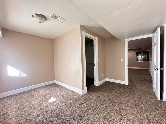 Building Photo - Great Lehi home Available Soon!