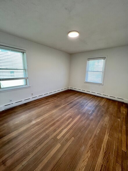 bedroom 3 - 614 N College Ave