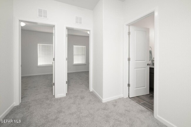 Building Photo - 1060 Hoppas St