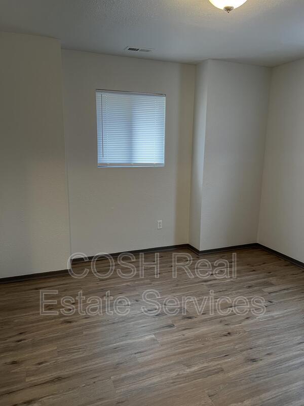 Building Photo - 307 S Seneca St