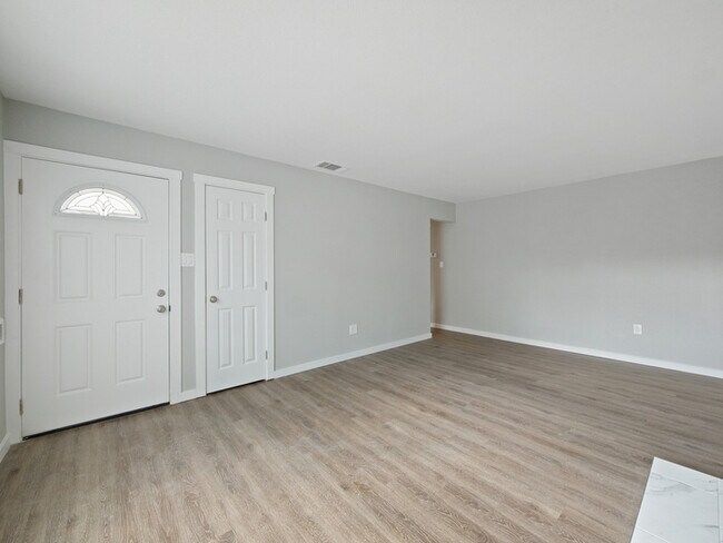 Building Photo - LIMITED-TIME OFFER