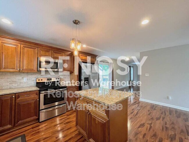 Building Photo - 6941 Minnie Ave