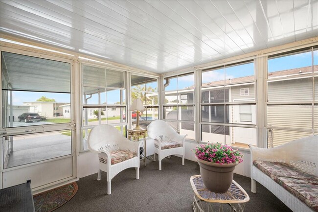 Building Photo - 35045 Cynthia Ave