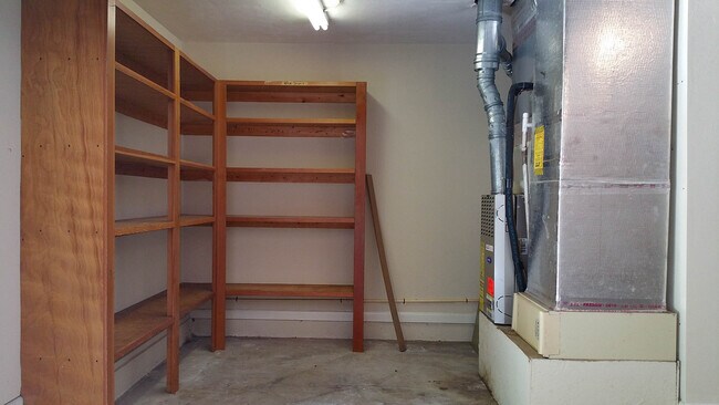 Building Photo - **4431 NW 53rd Street (Huntington)