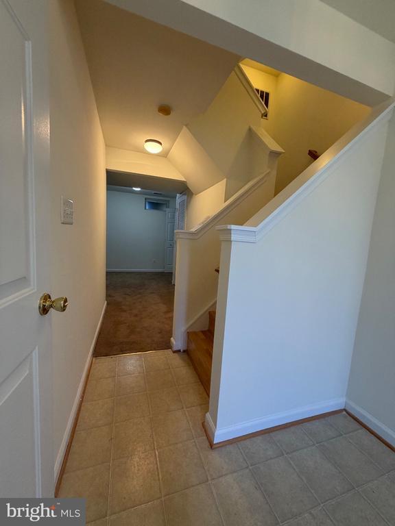 Building Photo - 9068 Falcon Glen Ct