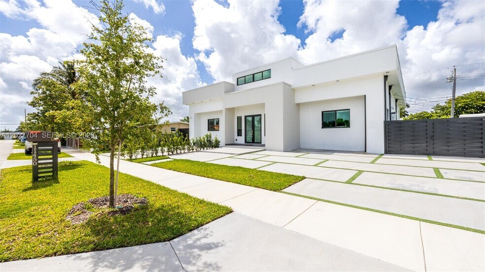 Building Photo - 11450 SW 59th Ter