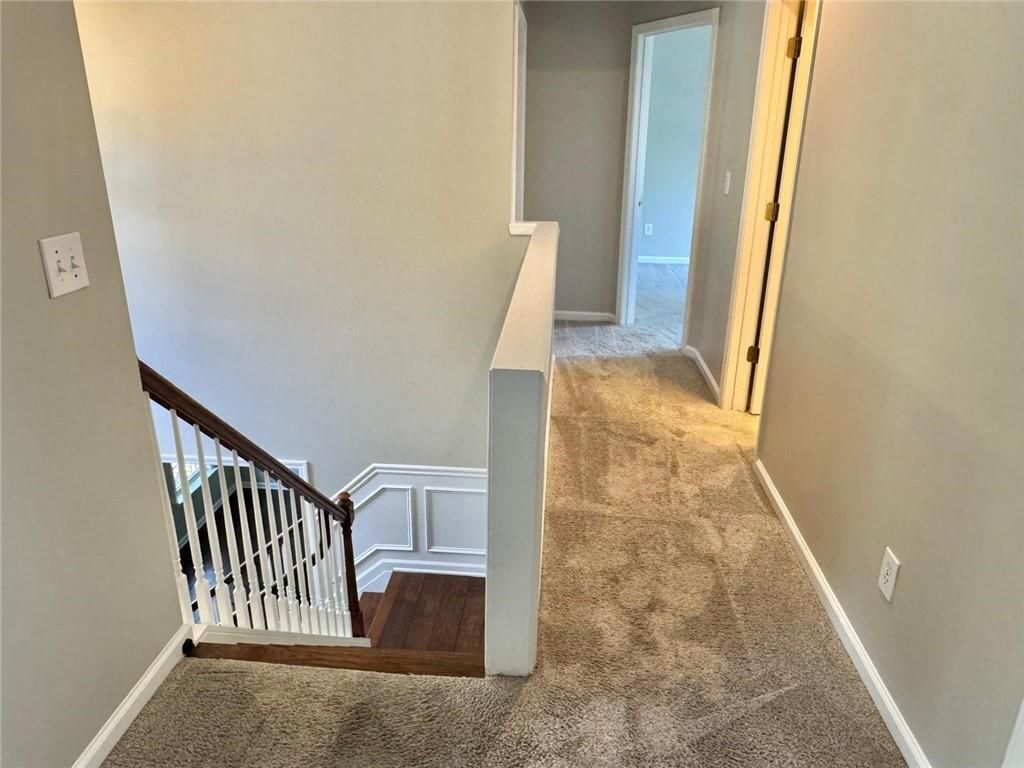 Building Photo - 230 Albrighton Ct