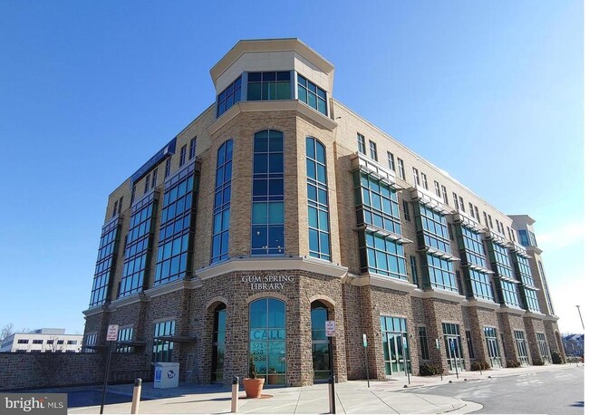Building Photo - 25172 Fluvial Terrace