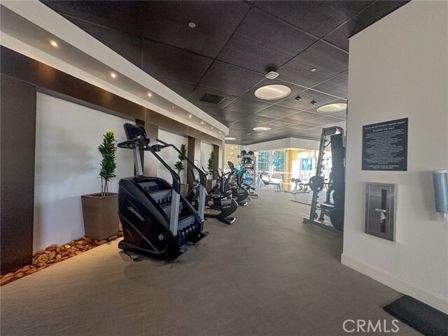 Building Photo - 5068 Scholarship