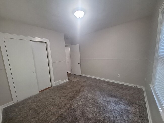 Building Photo - Come see your next home!!  3 bed, 2 bath i...