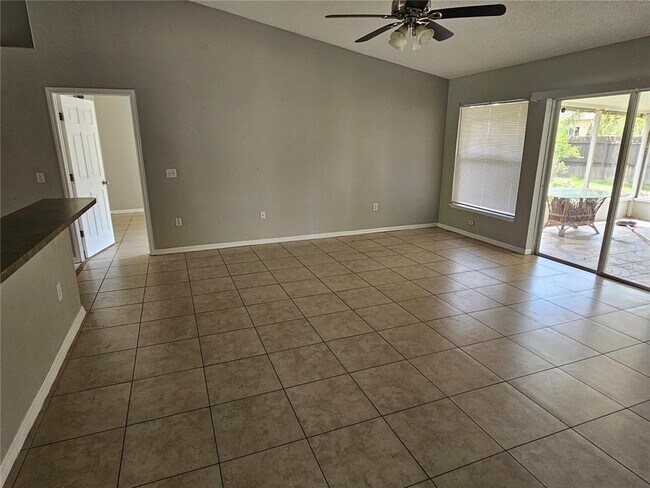 Building Photo - 1112 Murat Pl