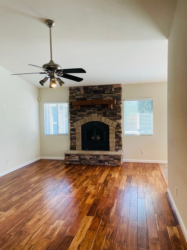 Building Photo - 5106 Camanche Way