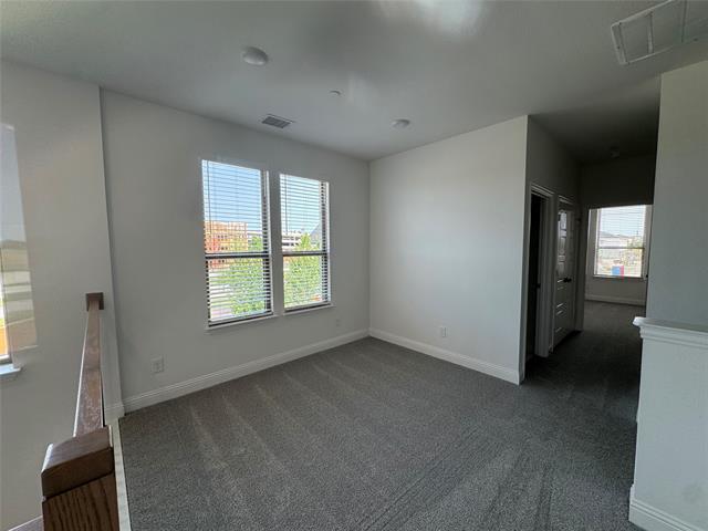 Building Photo - 833 Lennox Dr