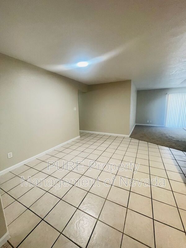 Building Photo - 2315 Caravelle St