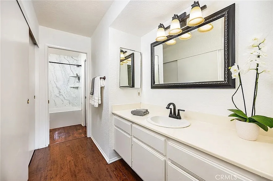 Building Photo - 25644 Mont Pointe