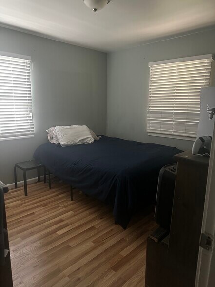 2nd bedroom - 2180 Oak Pl