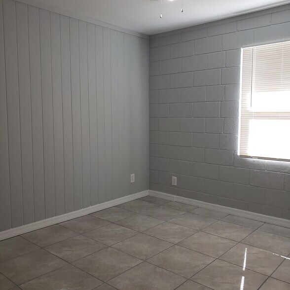 Building Photo - 2061 50th Avenue