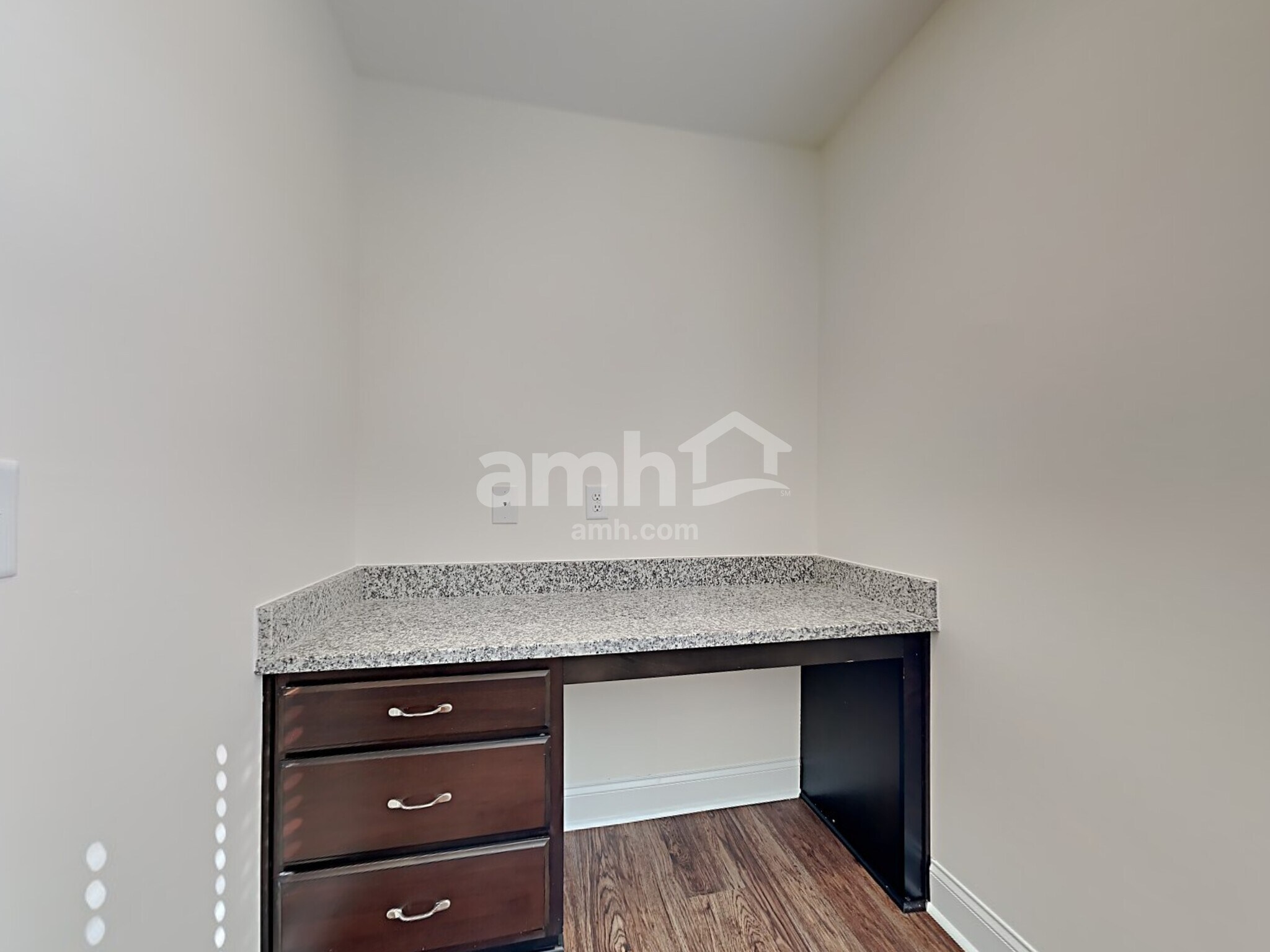 Building Photo - 312 West St