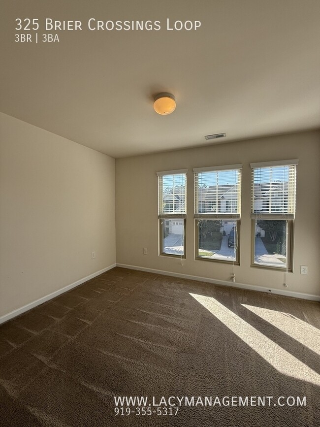 Building Photo - 325 Brier Crossings Loop