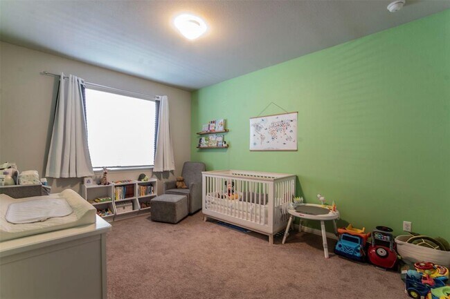 Building Photo - 352 S Brook Dr