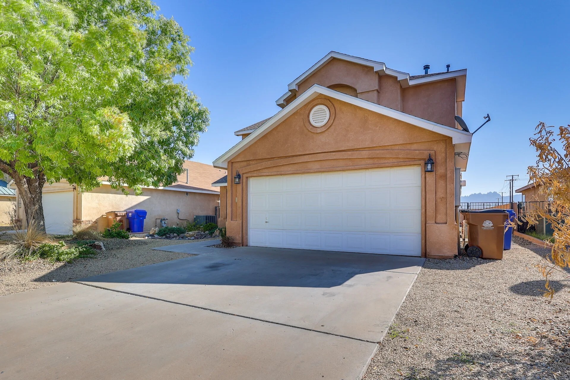 Building Photo - 1432 Tingley Dr