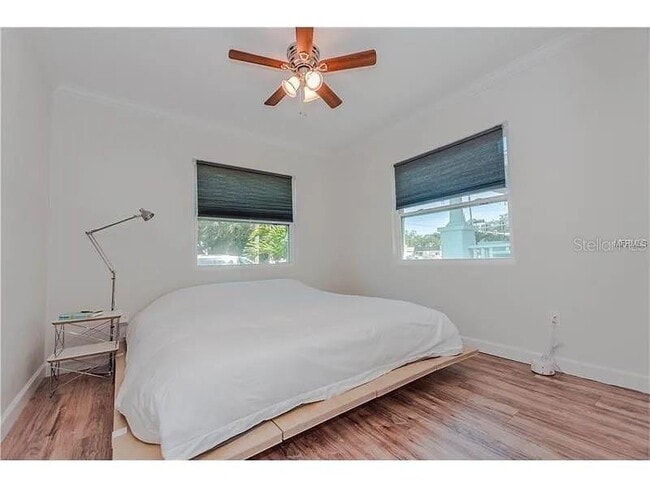 Building Photo - 104 W Osborne Ave