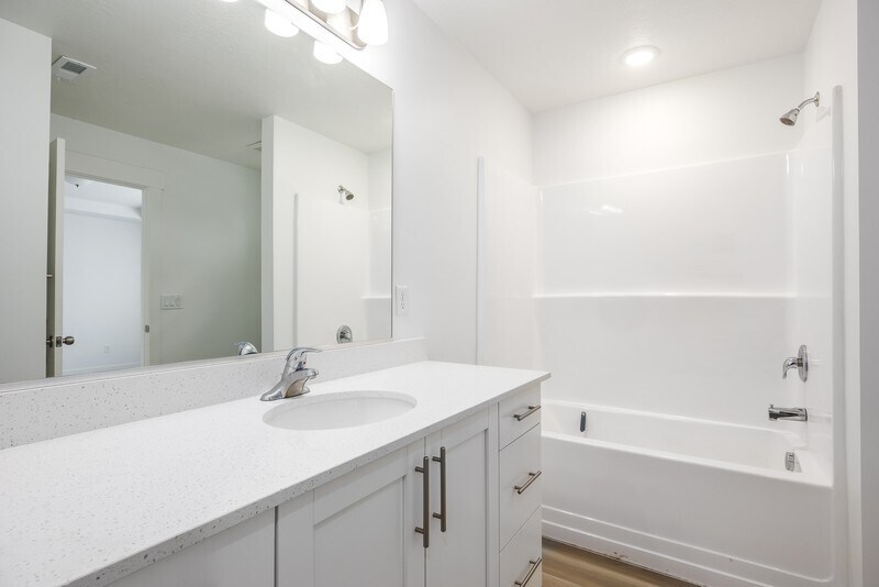 Building Photo - 1303 E 920 N