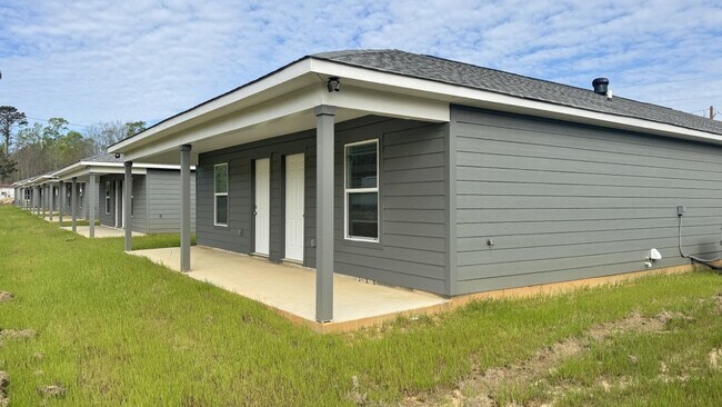 Building Photo - 117 Legado Ln