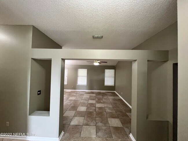 Building Photo - 3083 Marbon Estates Ln S