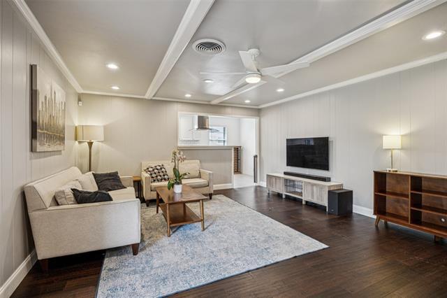 Building Photo - 8422 Sweetwood Dr