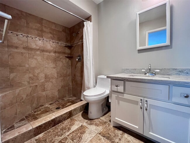 Building Photo - 16926 Judyleigh Dr