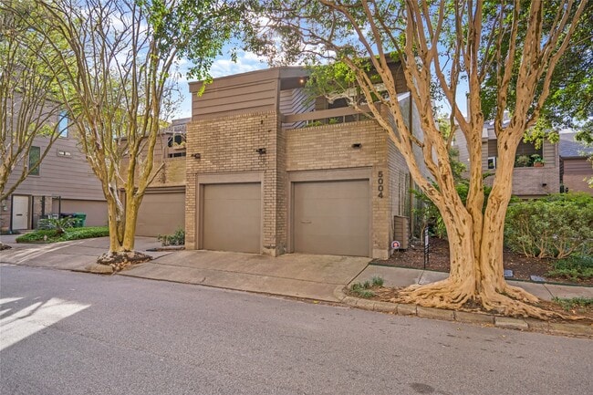 Building Photo - 5004 Bayard Ln