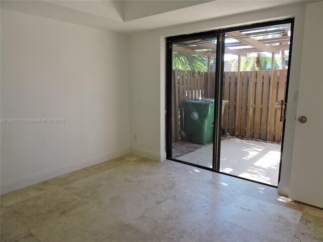 Building Photo - 1316 SW 118th Terrace