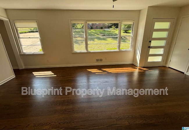 Building Photo - 500 Rollingwood Rd