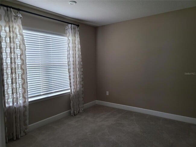 Building Photo - 10013 Daybreak Glen