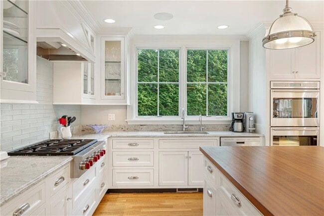 Building Photo - 15 Berkeley Ave