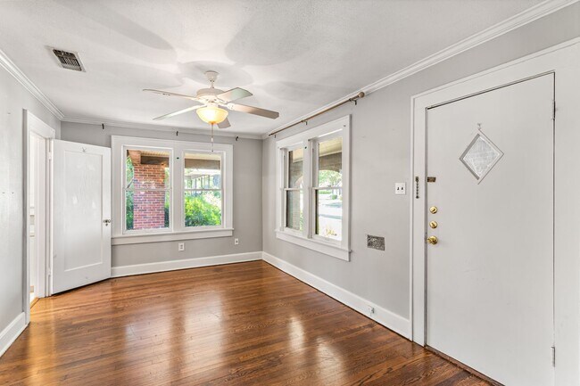 Building Photo - Fort Worth Gem Just Two Doors from TCU