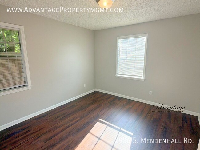 Building Photo - 2906 S Mendenhall Rd