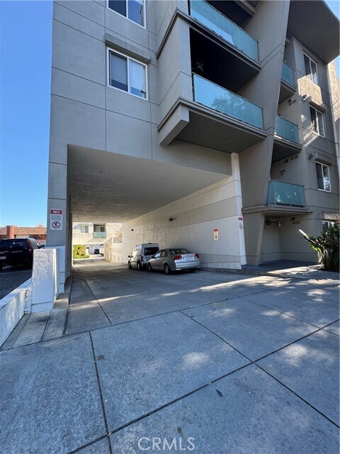 Building Photo - 160 S Hudson Ave