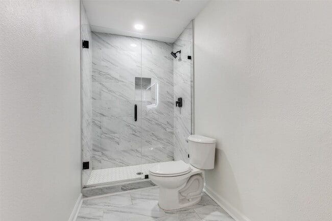 Building Photo - 1424 Stagecoach Dr
