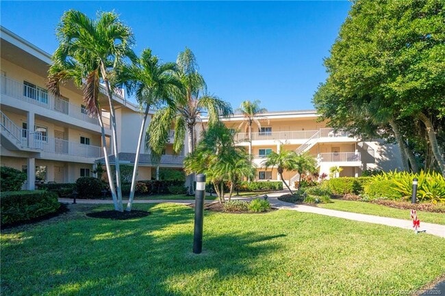 Building Photo - 2370 NE Ocean Blvd