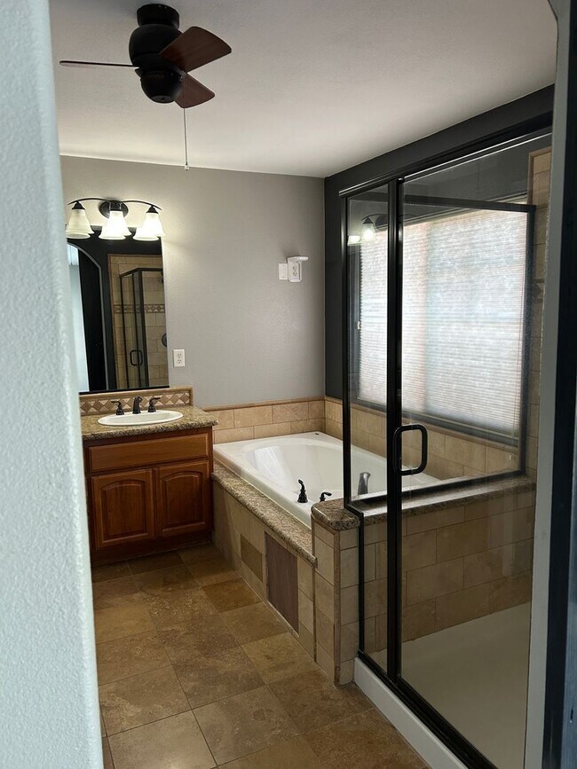 Building Photo - **READY FOR MOVE IN** Spark Home on Golf Course